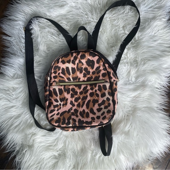 Leopard Print Women's Backpack - Picture 1 of 5